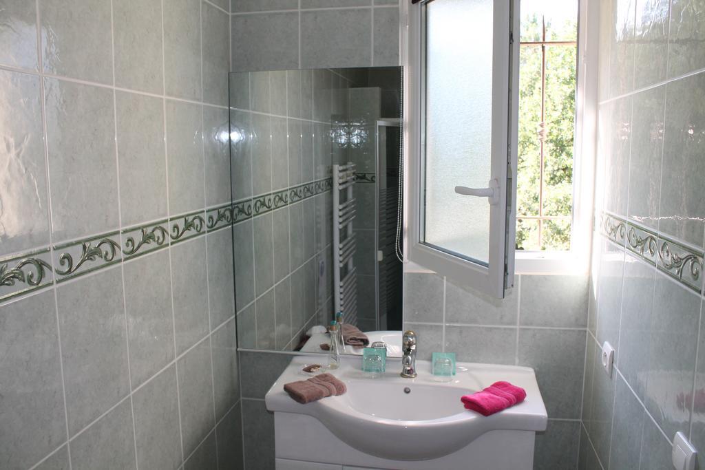 La Maison De Jenny Bed & Breakfast Montauroux Dış mekan fotoğraf